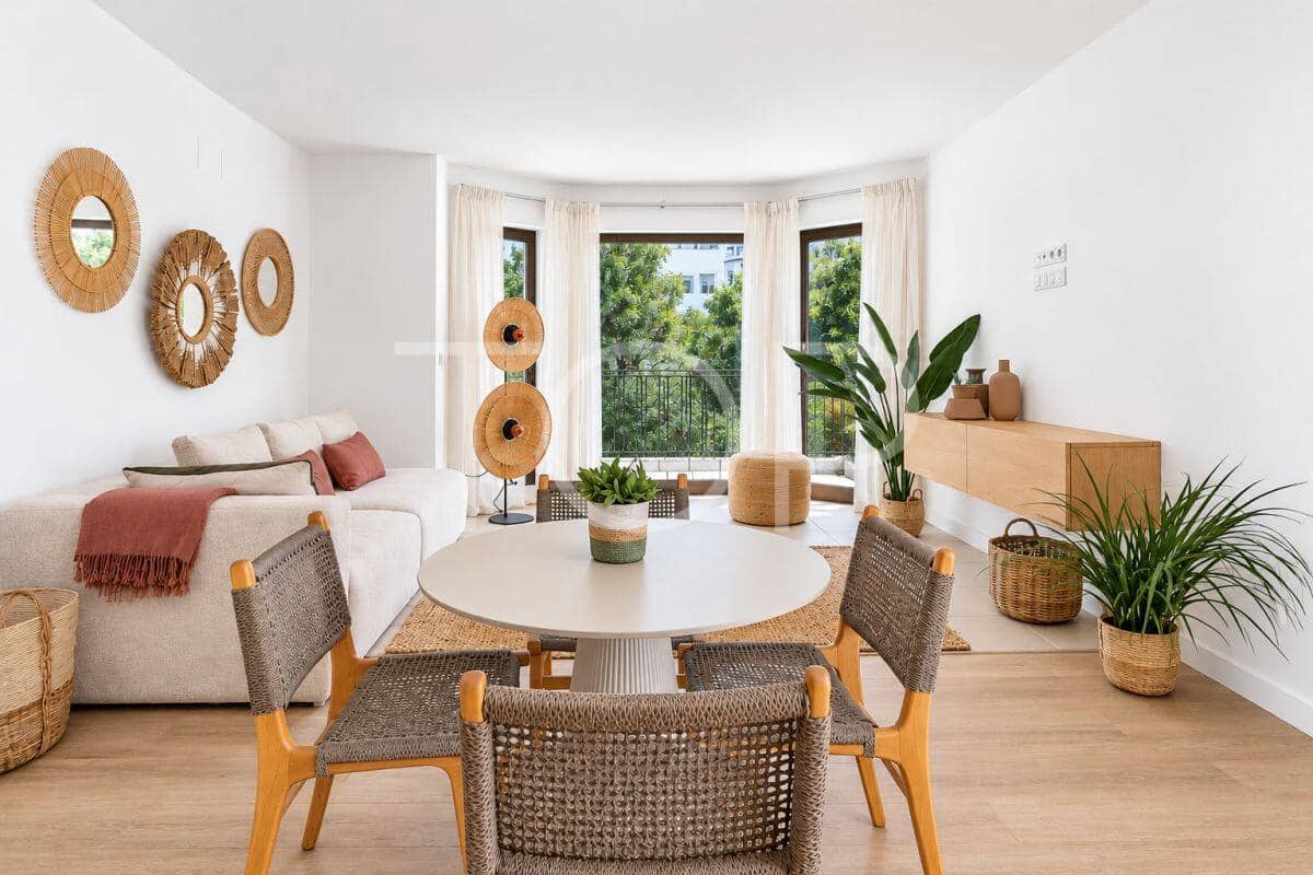 2 bedroom Penthouse for sale in Los Cristianos with garage - € 691,130 (Ref: 8953908)