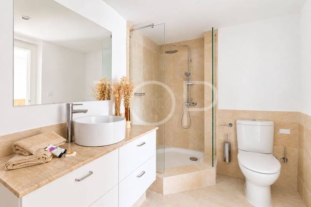 Ático de 2 habitaciones en Los Cristianos, Arona en venta con garaje - 691.130 € (Ref: 8953908)