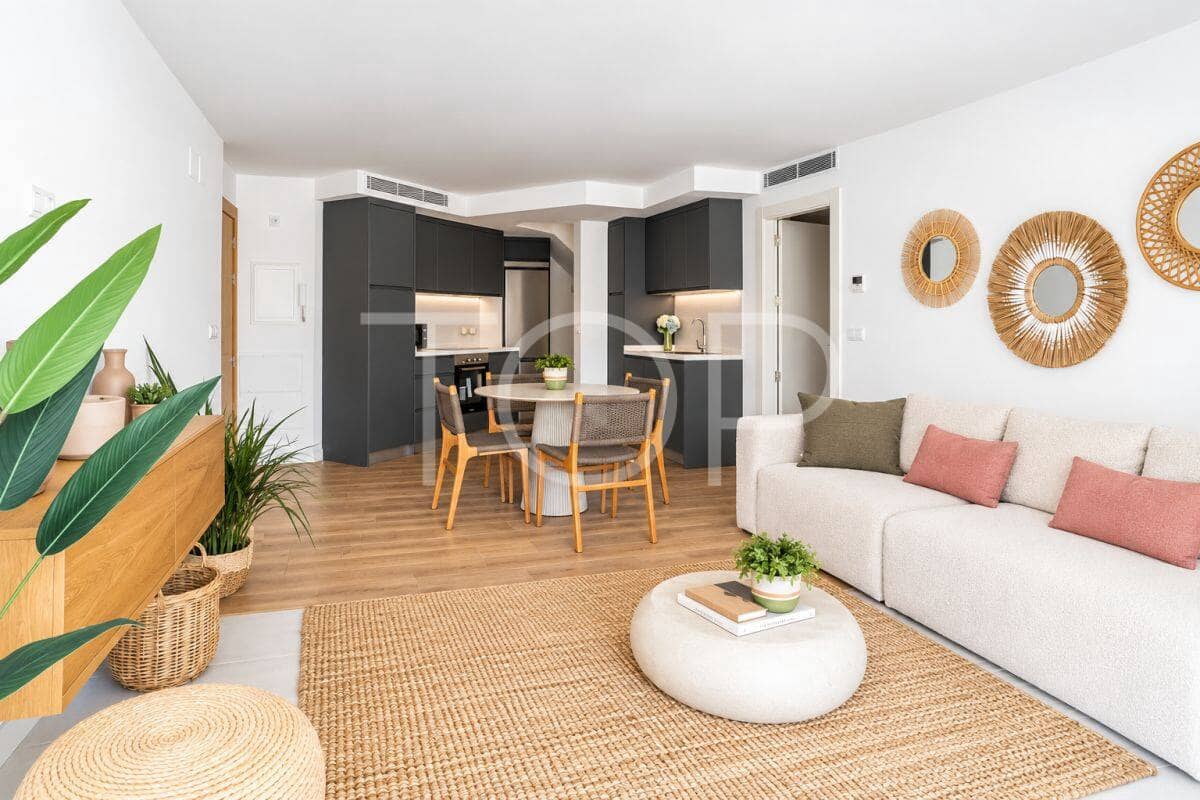 2 bedroom Penthouse for sale in Los Cristianos with garage - € 691,130 (Ref: 8953908)