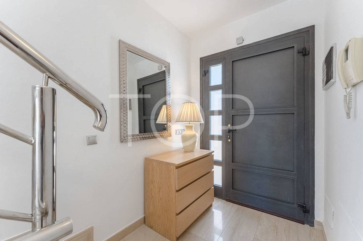 3 soveværelse Rækkehus til salg i La Caleta Adeje med swimmingpool garage - € 1.195.000 (Ref: 8987819)