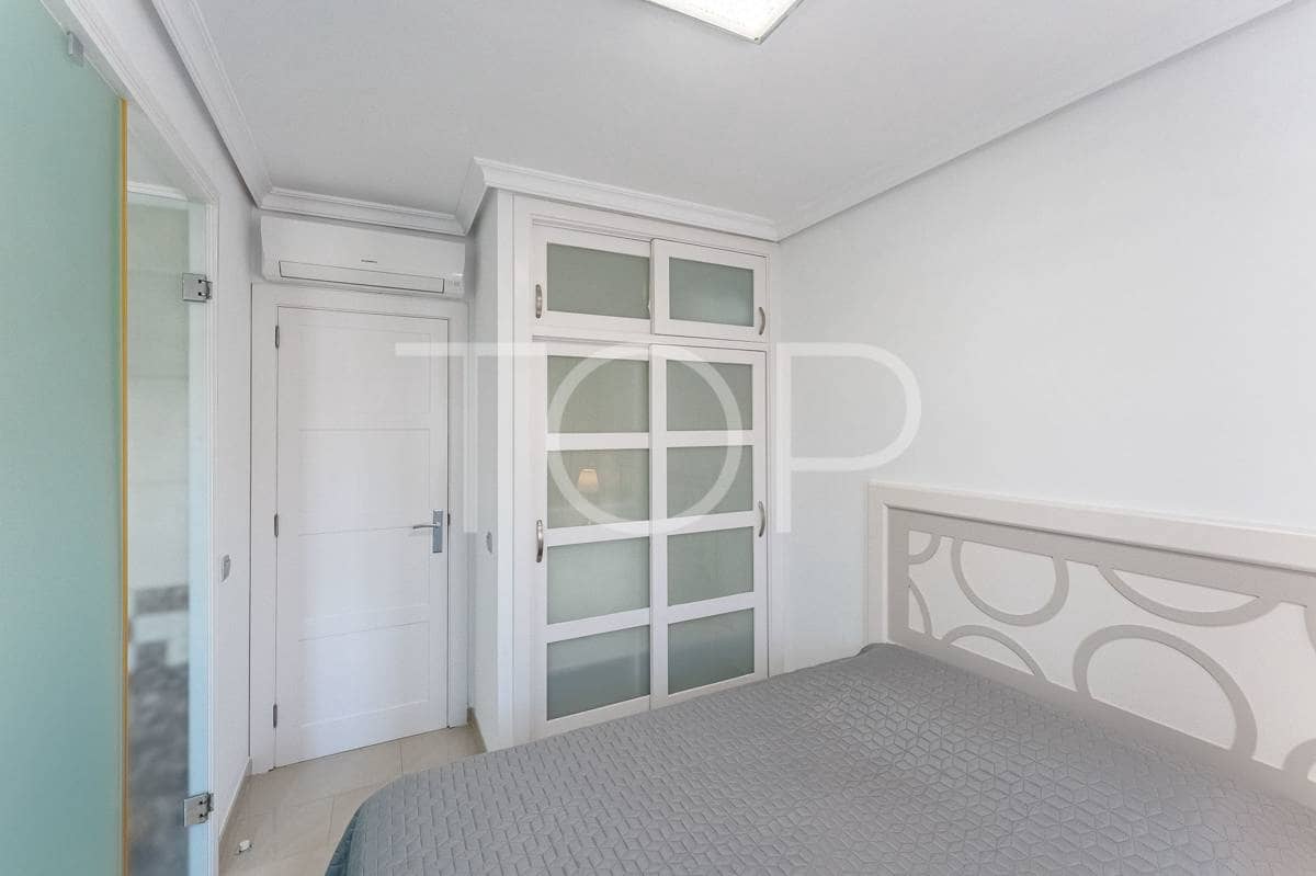 3 soveværelse Rækkehus til salg i La Caleta Adeje med swimmingpool garage - € 1.195.000 (Ref: 8987819)