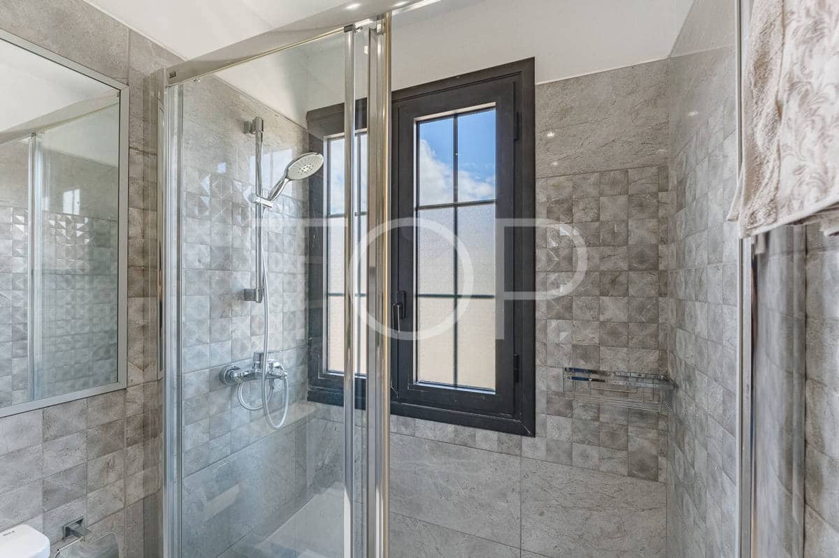 3 soveværelse Rækkehus til salg i La Caleta Adeje med swimmingpool garage - € 1.195.000 (Ref: 8987819)