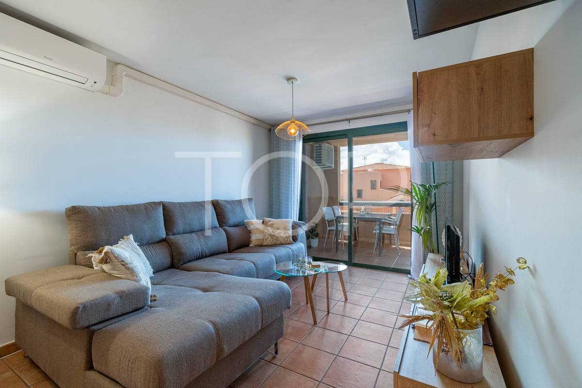 2 bedroom Flat for sale in Adeje with pool garage - € 375,000 (Ref: 8998029)