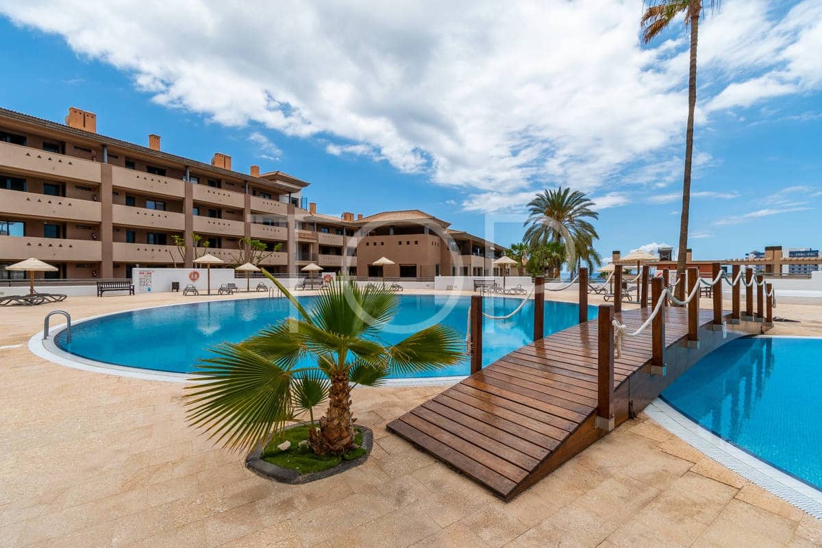 2 bedroom Flat for sale in Adeje with pool garage - € 375,000 (Ref: 8998029)