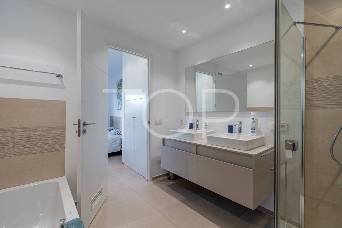 1 soverom Leilighet til salgs i Palm-Mar med svømmebasseng garasje - € 394 000 (Ref: 9101841)