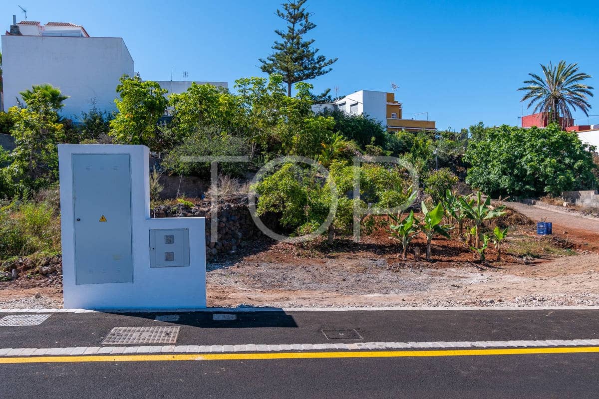 Grunde uden byggetilladelser til salg i Guia de Isora - € 267.500 (Ref: 9111701)