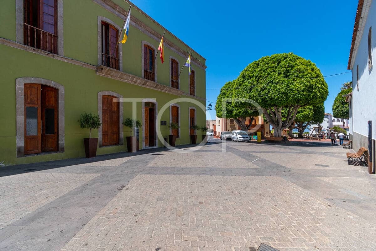 Ubebygd land til salgs i Guia de Isora - € 238 000 (Ref: 9111701)