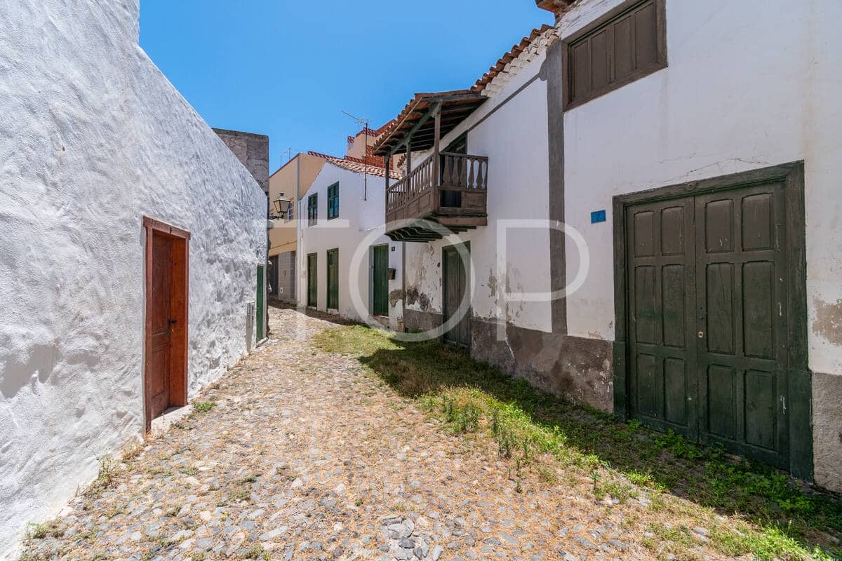 Ubebygd land til salgs i Guia de Isora - € 238 000 (Ref: 9111701)