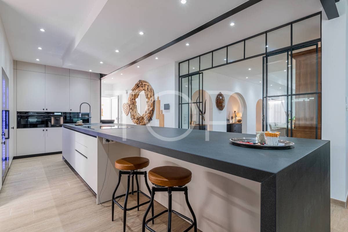 3 slaapkamer Villa te koop in Costa del Silencio met zwembad garage - € 998.000 (Ref: 9124365)