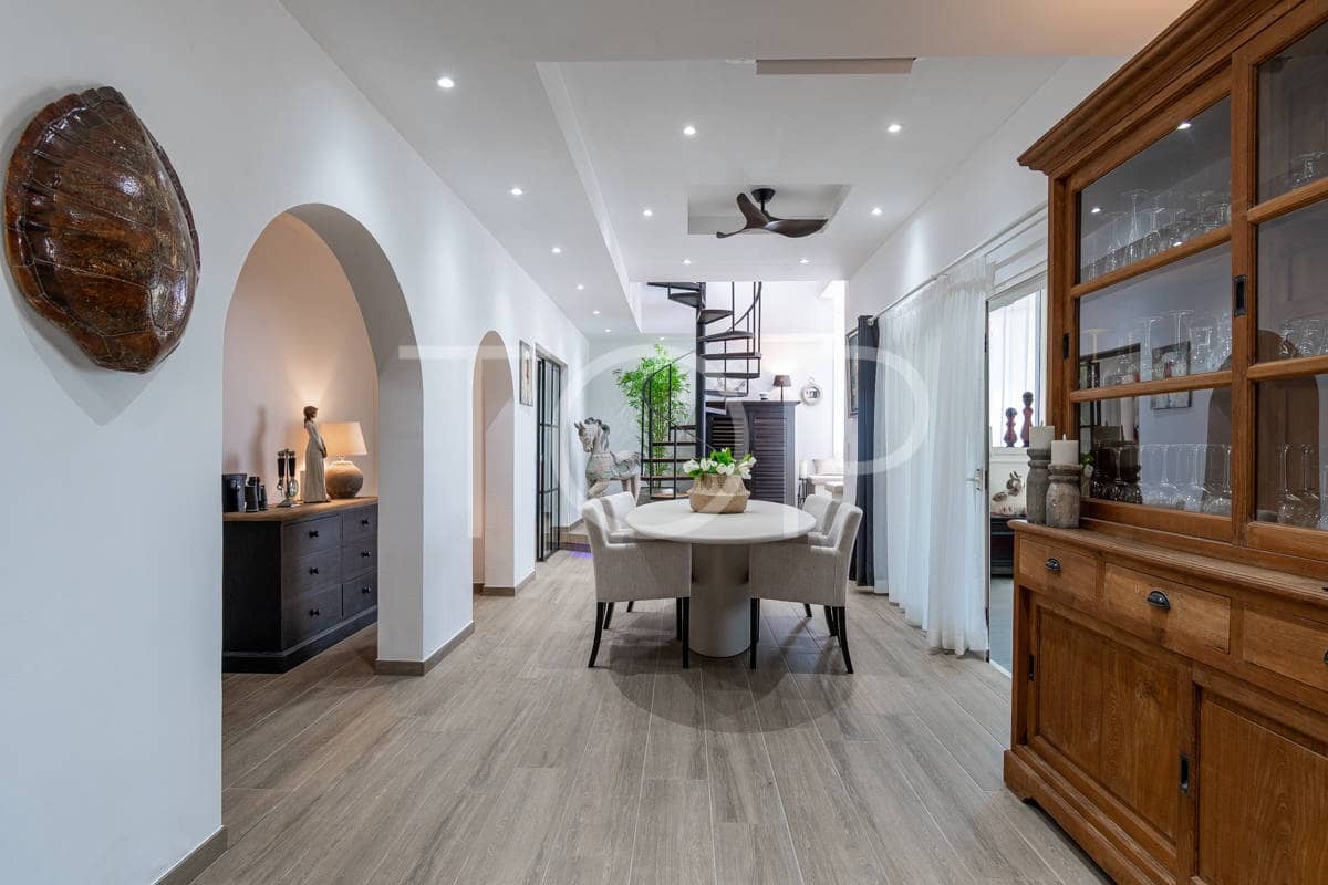 3 slaapkamer Villa te koop in Costa del Silencio met zwembad garage - € 998.000 (Ref: 9124365)