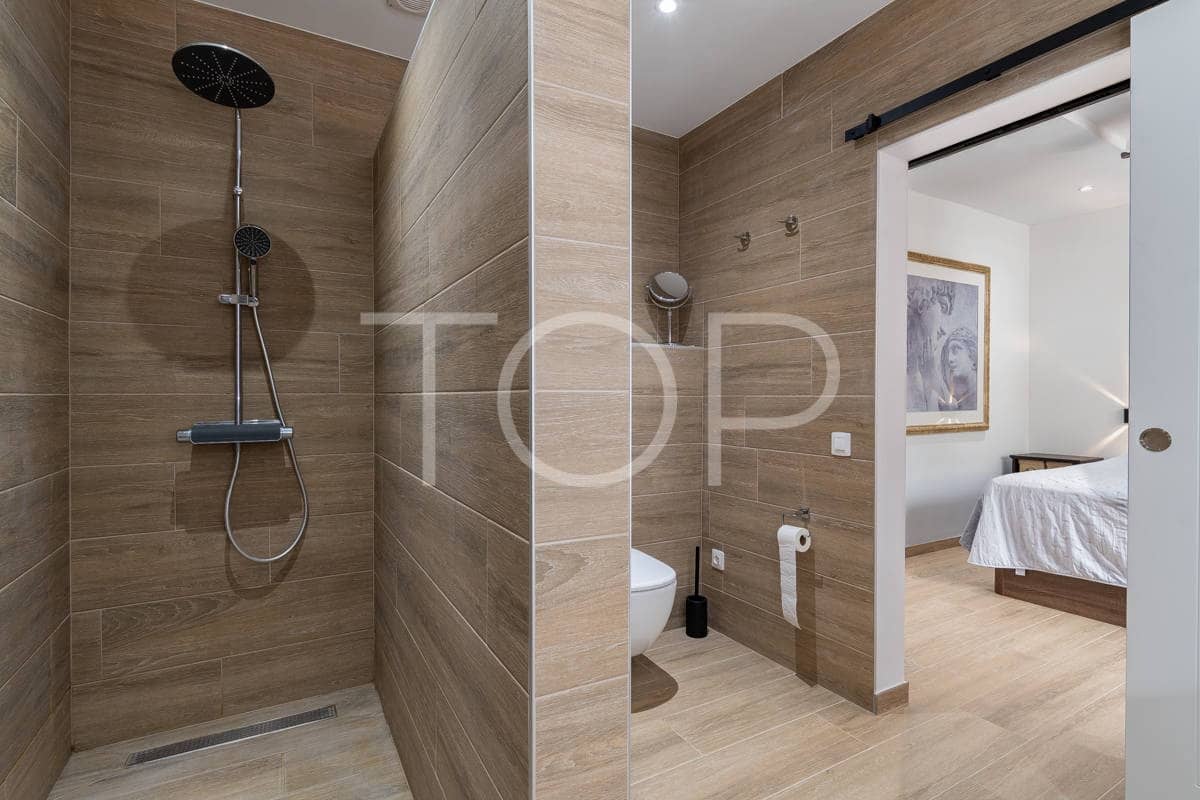 3 slaapkamer Villa te koop in Costa del Silencio met zwembad garage - € 998.000 (Ref: 9124365)