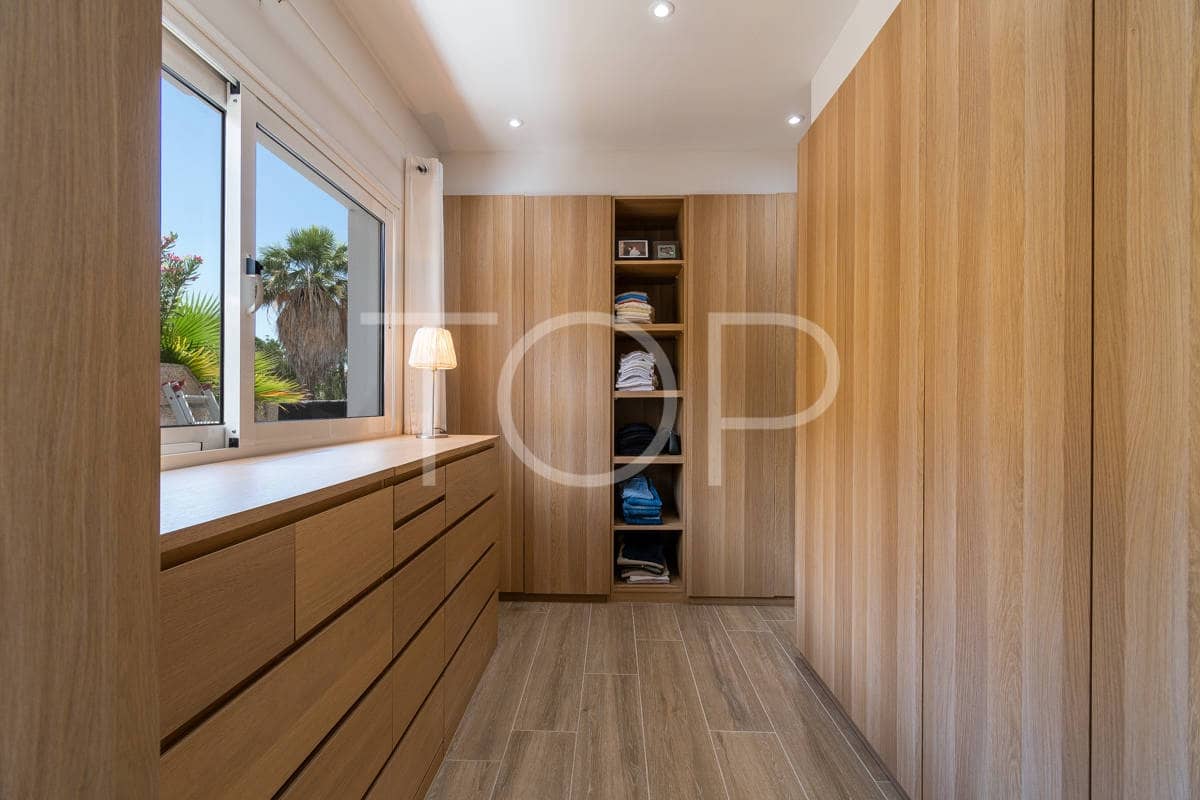 3 slaapkamer Villa te koop in Costa del Silencio met zwembad garage - € 998.000 (Ref: 9124365)