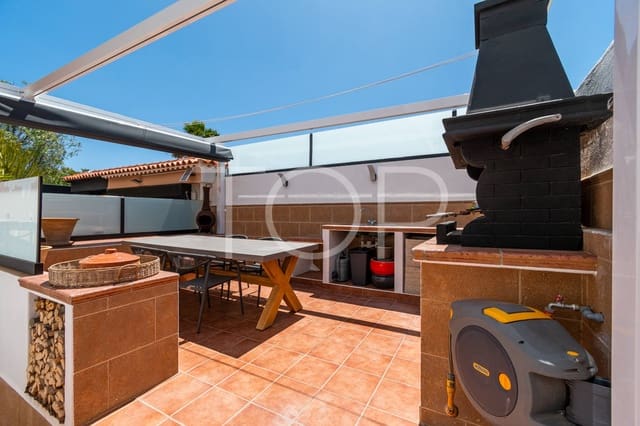 3 chambre Villa/Maison à vendre à Costa del Silencio, Arona avec piscine garage - 998 000 € (Ref: 9124365)