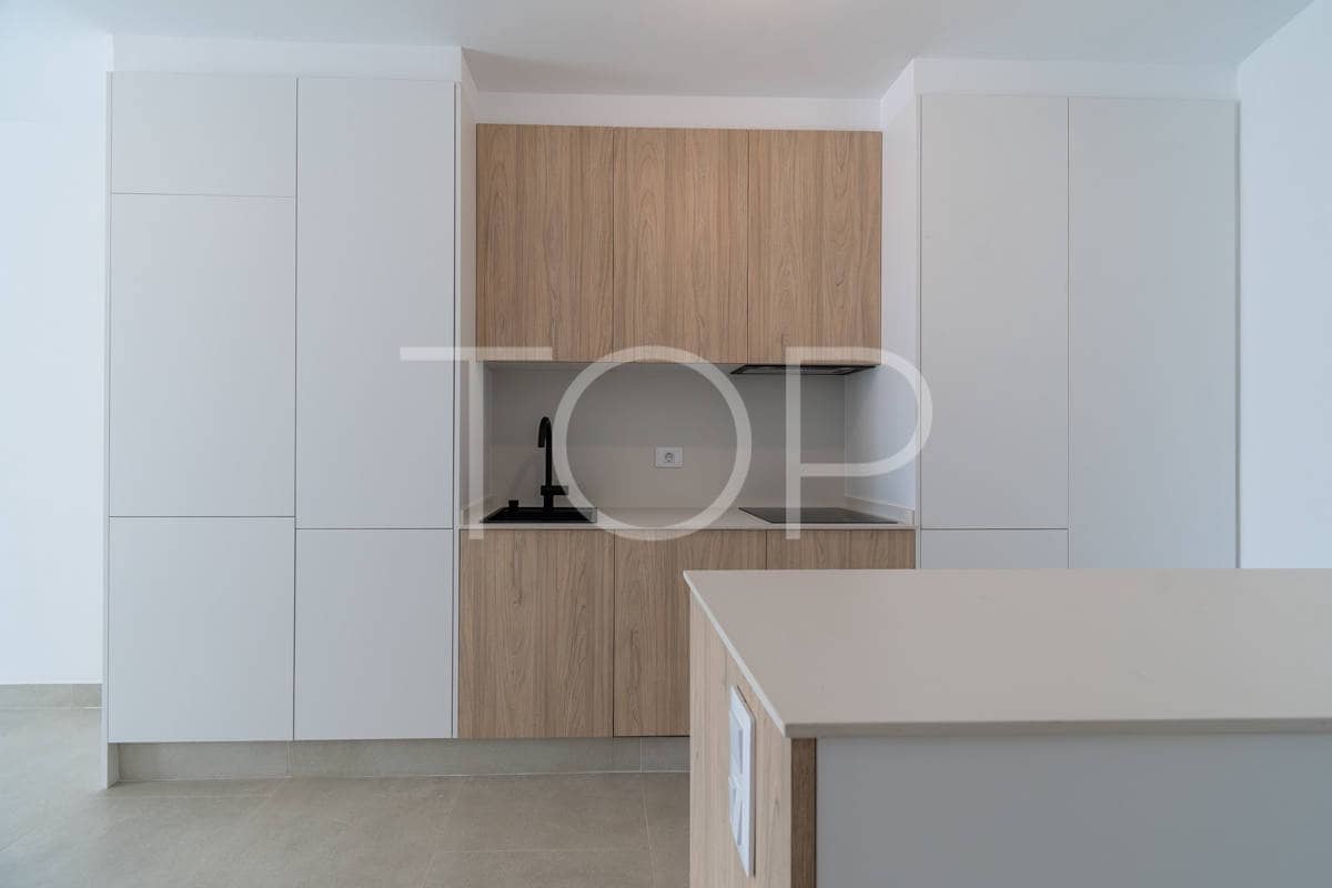 2 Zimmer Wohnung zu verkaufen in Adeje mit Pool - 325.000 € (Ref: 9126403)
