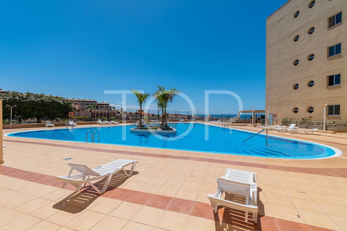 2 Zimmer Wohnung zu verkaufen in Adeje mit Pool - 325.000 € (Ref: 9126403)