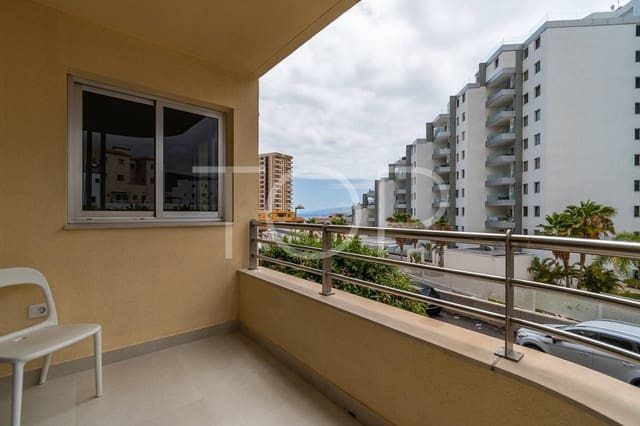 2 bedroom Flat for sale in Callao Salvaje - Playa Paraíso, Adeje with pool - € 325,000 (Ref: 9126403)