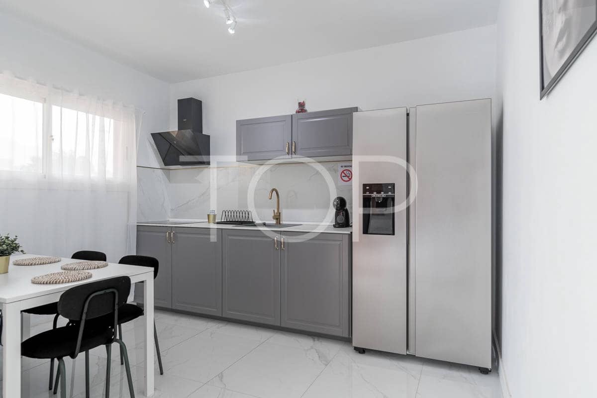 2 soveværelse Rækkehus til salg i Adeje med garage - € 278.000 (Ref: 9133840)