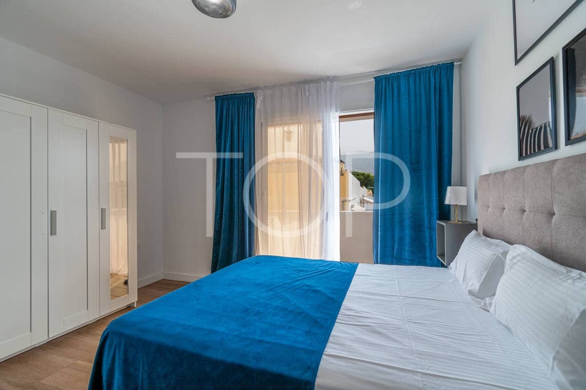 2 soveværelse Rækkehus til salg i Adeje med garage - € 278.000 (Ref: 9133840)