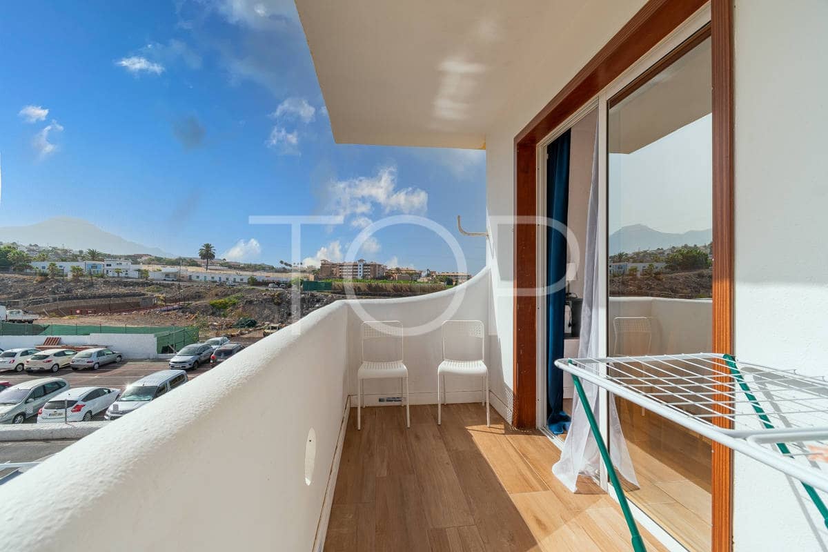 2 soveværelse Rækkehus til salg i Adeje med garage - € 278.000 (Ref: 9133840)