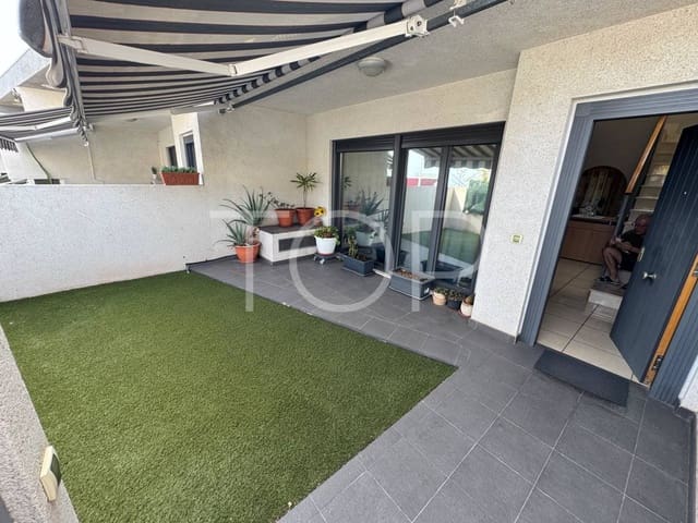 3 slaapkamer Rijtjeshuis te koop in Casco Urbano, Adeje met garage - € 615.000 (Ref: 9153528)