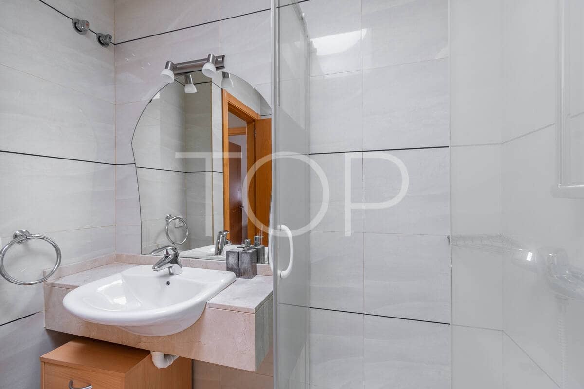 3 soveværelse Rækkehus til salg i Adeje med garage - € 580.000 (Ref: 9153528)