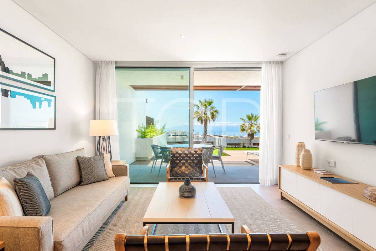 2 bedroom Flat for sale in Guia de Isora with pool garage - € 900,000 (Ref: 9153529)