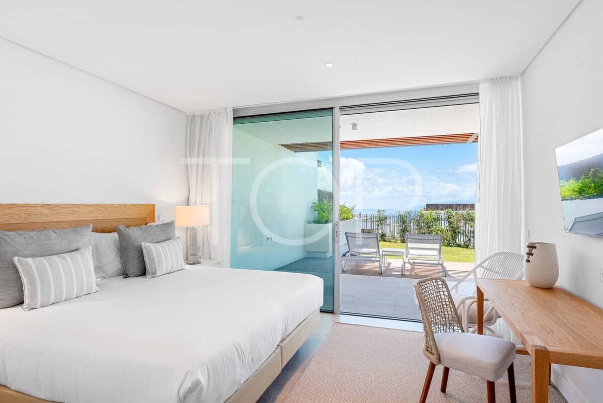 2 chambre Appartement à vendre à Guia de Isora avec piscine garage - 950 000 € (Ref: 9207986)