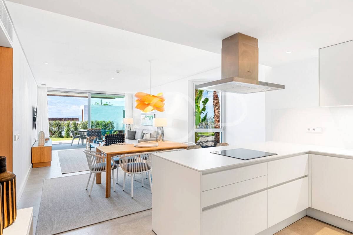 2 chambre Appartement à vendre à Guia de Isora avec piscine garage - 950 000 € (Ref: 9207986)