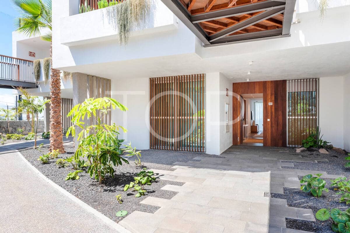 2 sovrum Lägenhet till salu i Guia de Isora med pool garage - 895 000 € (Ref: 9207987)