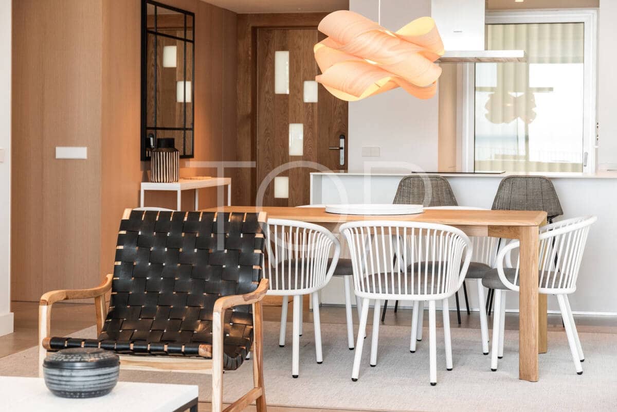 2 slaapkamer Flat te koop in Guia de Isora met zwembad garage - € 968.000 (Ref: 9211695)