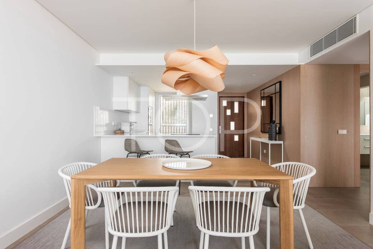 2 slaapkamer Flat te koop in Guia de Isora met zwembad garage - € 968.000 (Ref: 9211695)