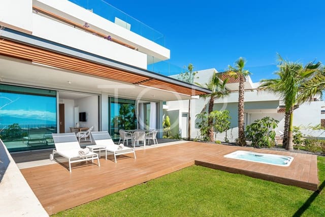 2 slaapkamer Flat te koop in Guía de Isora met zwembad garage - € 968.000 (Ref: 9211695)