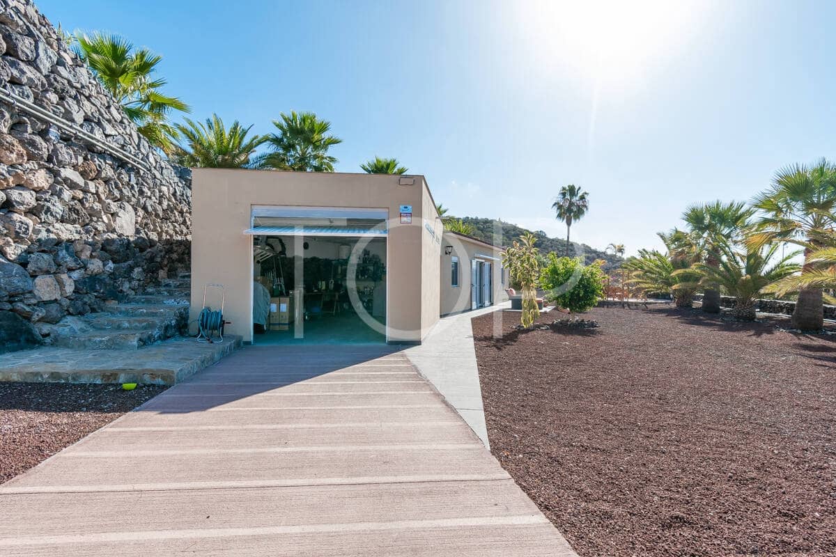 3 soveværelse Villa til salg i Guia de Isora med swimmingpool garage - € 1.320.000 (Ref: 9251686)