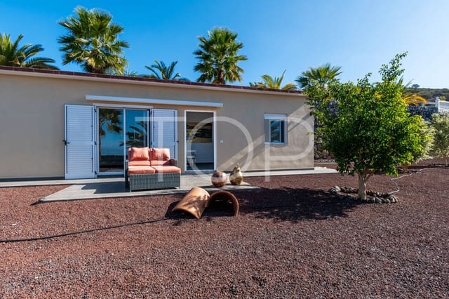 3 chambre Villa/Maison à vendre à Guía de Isora avec piscine garage - 1 320 000 € (Ref: 9251686)