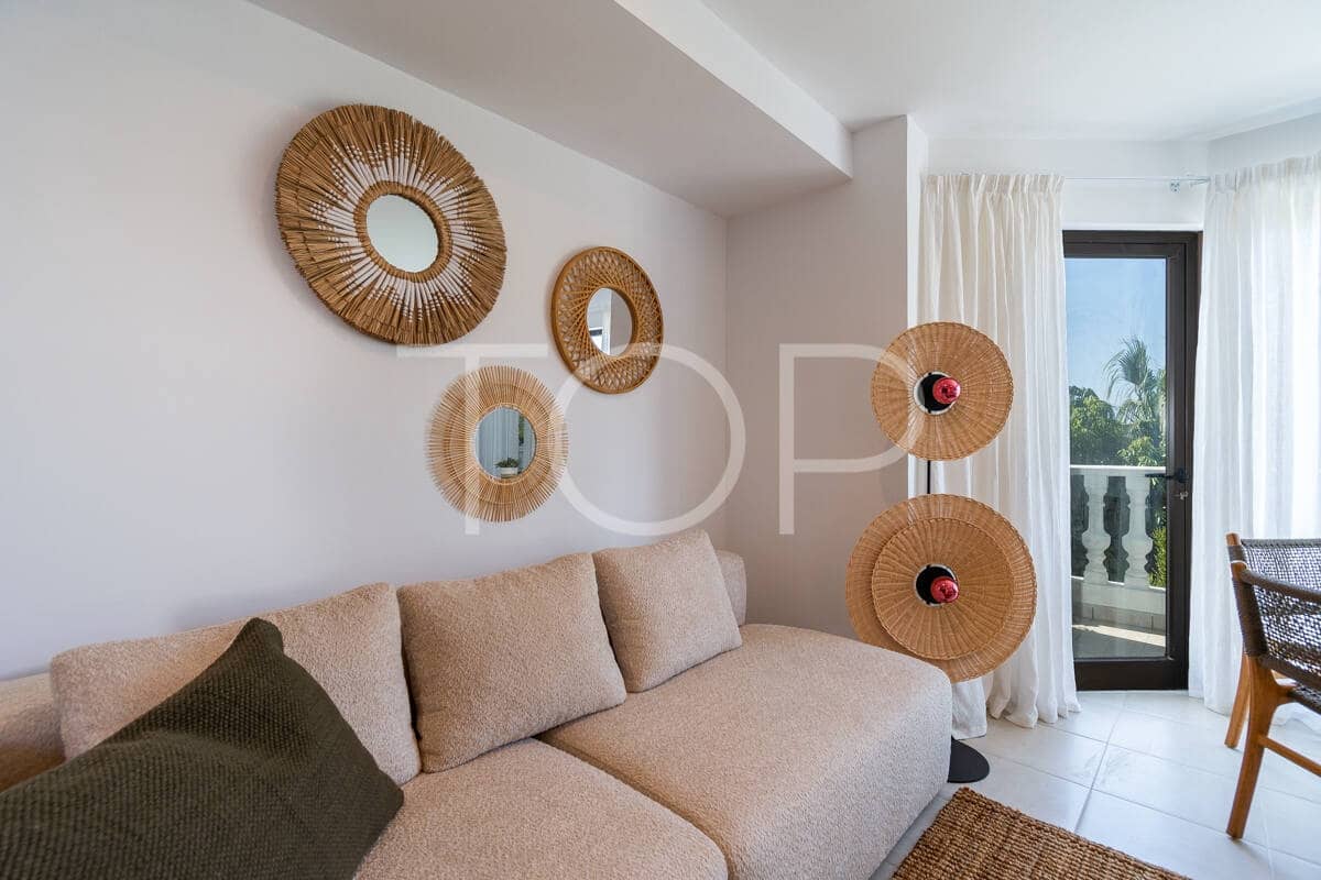 1 soverom Penthouse til salgs i Los Cristianos - € 438 711 (Ref: 9263899)
