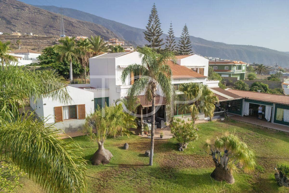 5 slaapkamer Finca/Landhuis te koop in Candelaria met zwembad garage - € 2.100.000 (Ref: 9279883)