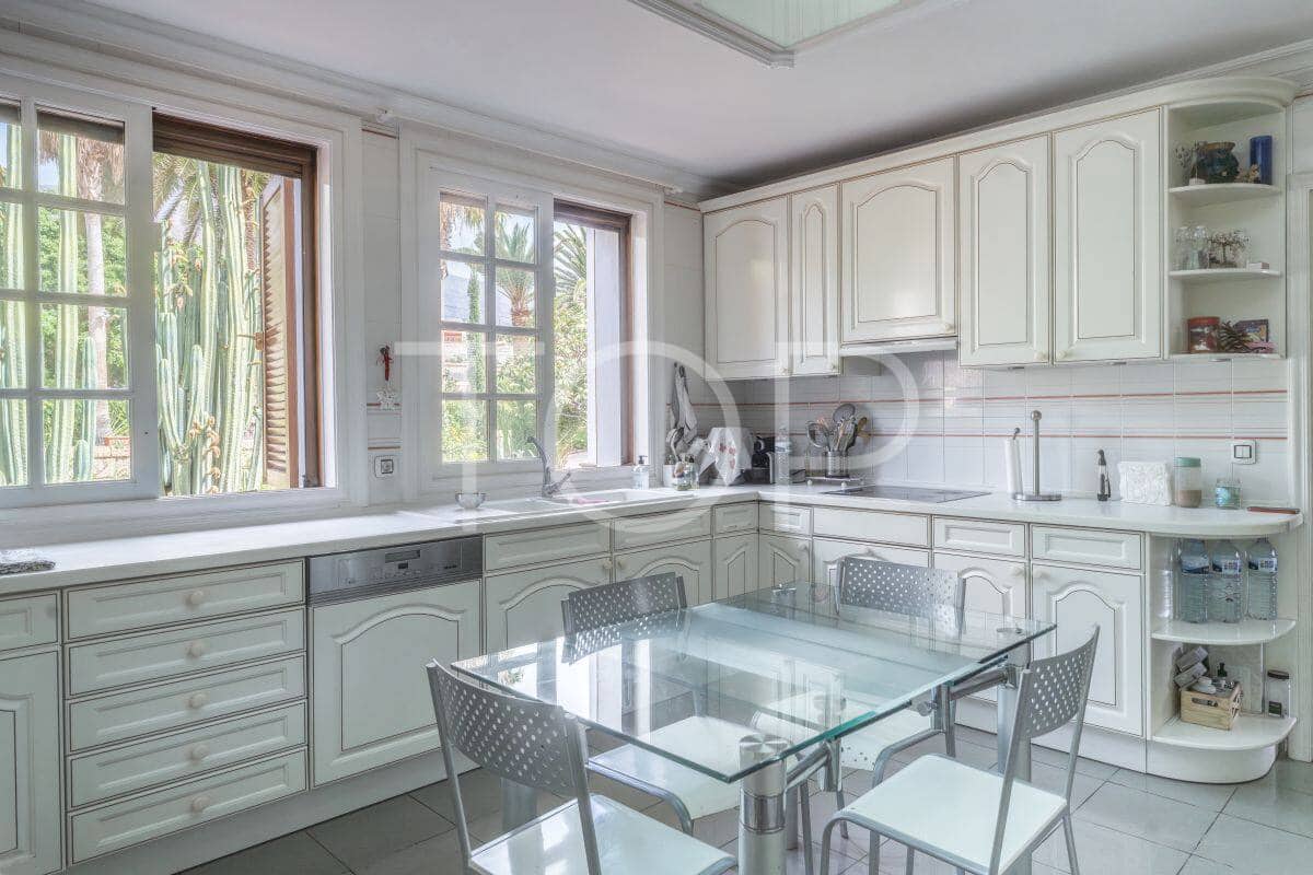 5 slaapkamer Finca/Landhuis te koop in Candelaria met zwembad garage - € 2.100.000 (Ref: 9279883)