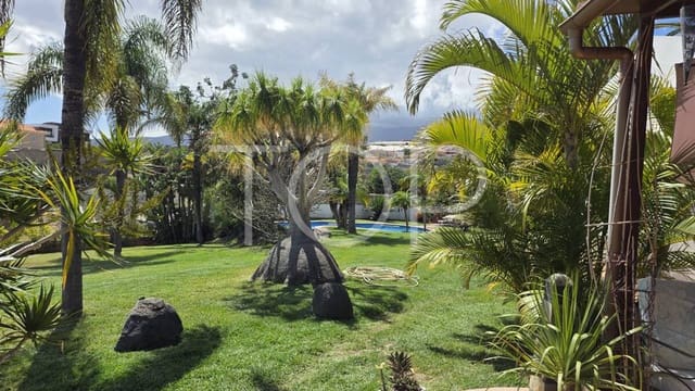 5 soveværelse Byhus til salg i Candelaria med swimmingpool garage - € 1.595.000 (Ref: 9279883)