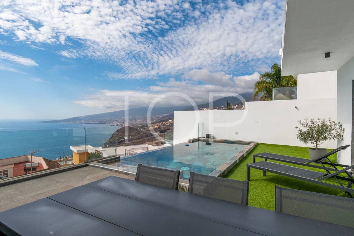 4 sovrum Villa till salu i El Rosario med pool garage - 1 000 000 € (Ref: 9337319)