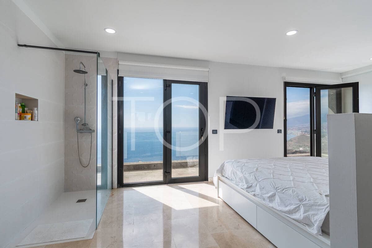 4 sovrum Villa till salu i El Rosario med pool garage - 1 000 000 € (Ref: 9337319)