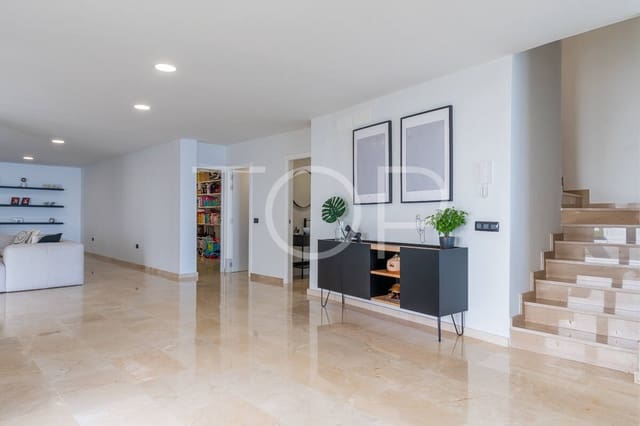 4 sovrum Villa till salu i El Rosario med pool garage - 1 000 000 € (Ref: 9337319)