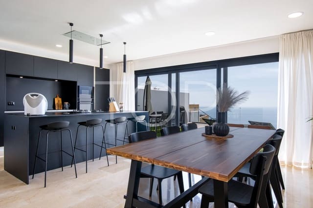 4 sovrum Villa till salu i El Rosario med pool garage - 1 000 000 € (Ref: 9337319)