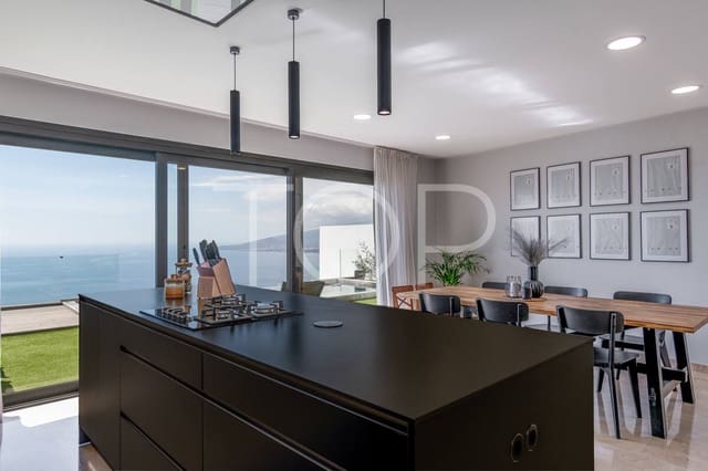 4 sovrum Villa till salu i El Rosario med pool garage - 1 000 000 € (Ref: 9337319)