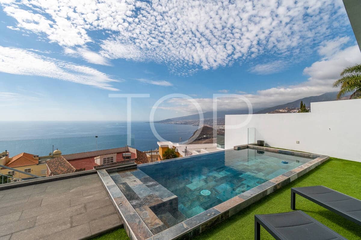 4 sovrum Villa till salu i El Rosario med pool garage - 1 000 000 € (Ref: 9337319)