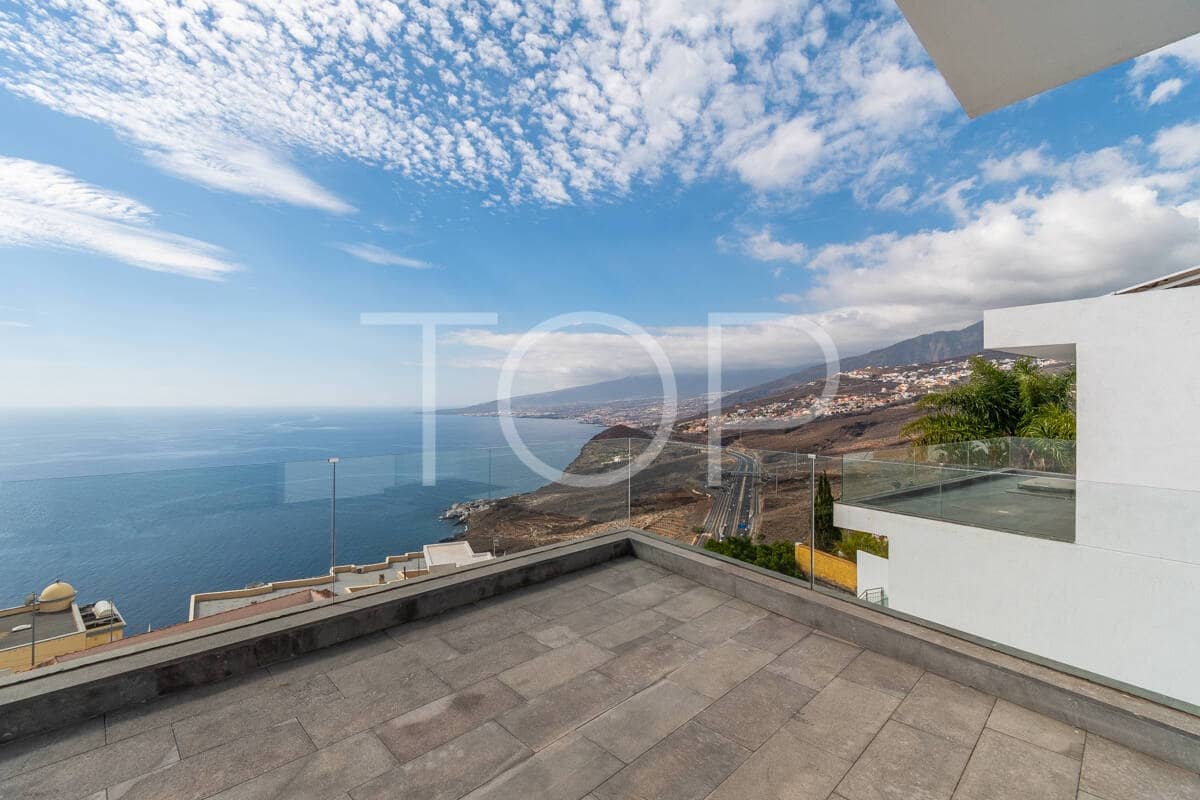 4 sovrum Villa till salu i El Rosario med pool garage - 1 000 000 € (Ref: 9337319)