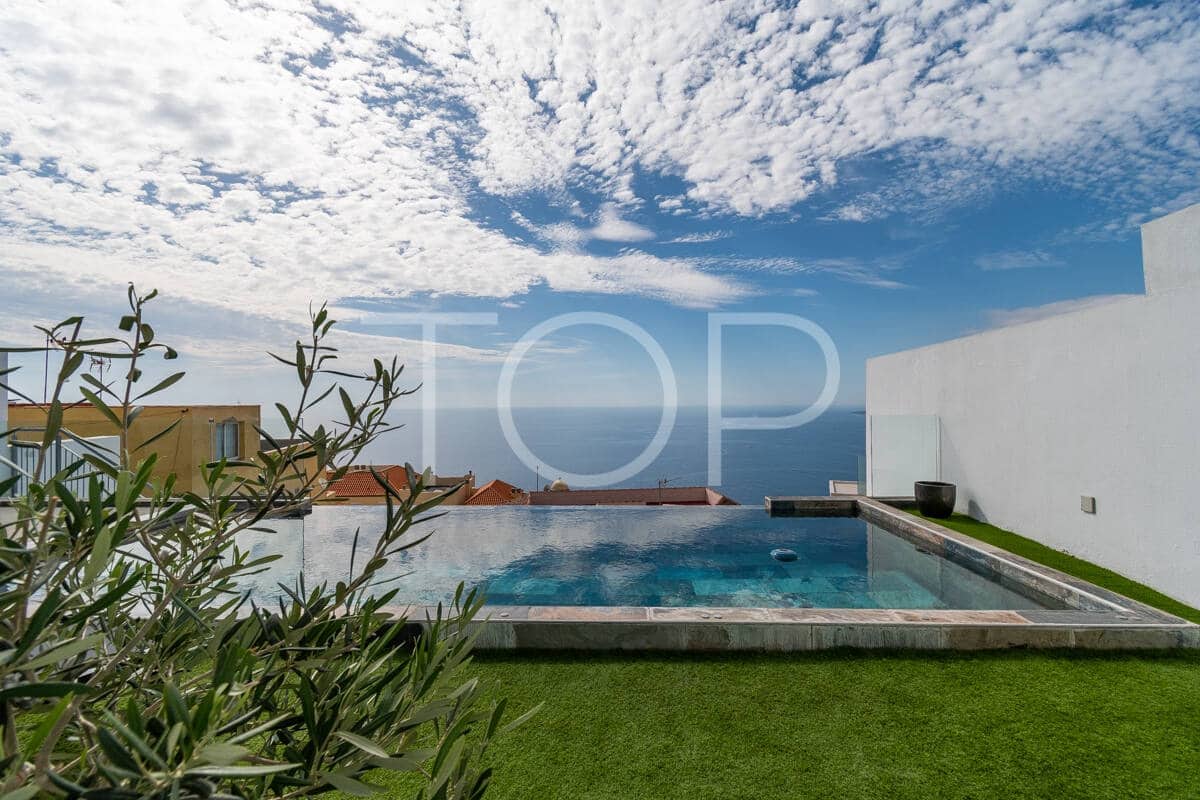 4 sovrum Villa till salu i El Rosario med pool garage - 1 000 000 € (Ref: 9337319)