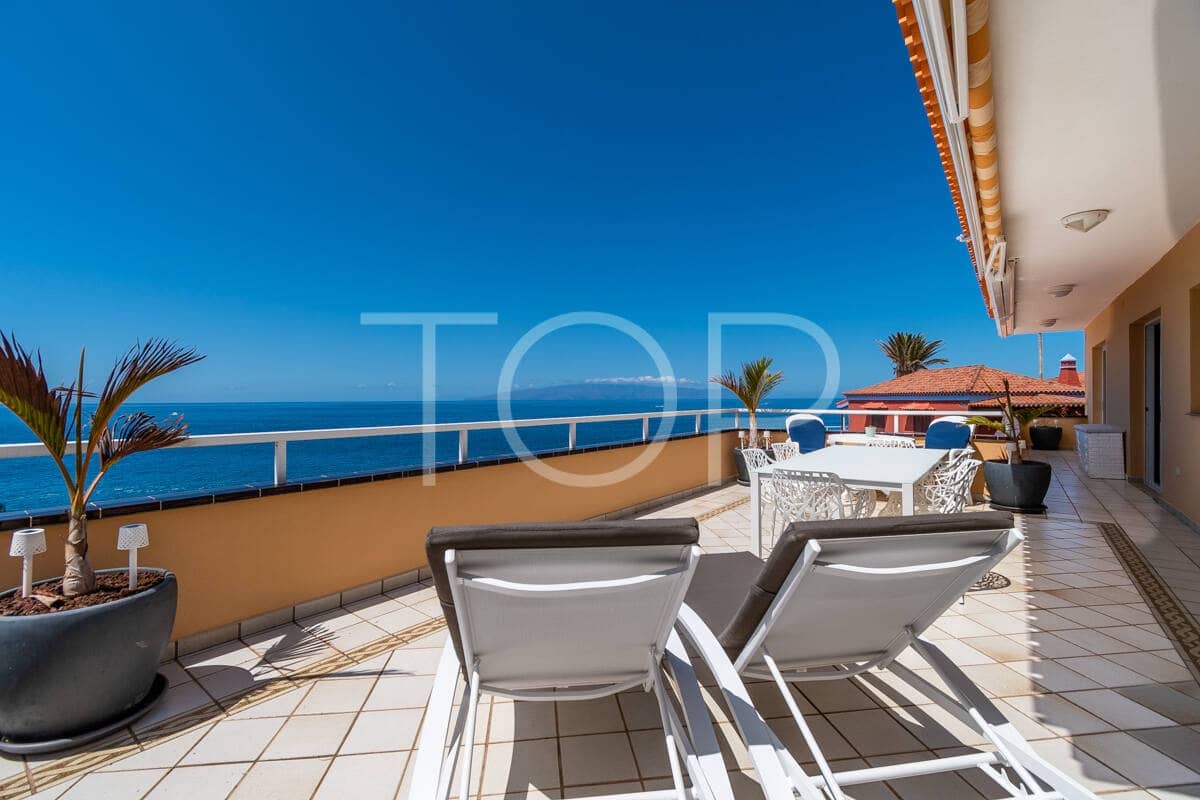 3 soverom Penthouse til salgs i Puerto Santiago med garasje - € 980 000 (Ref: 9344118)