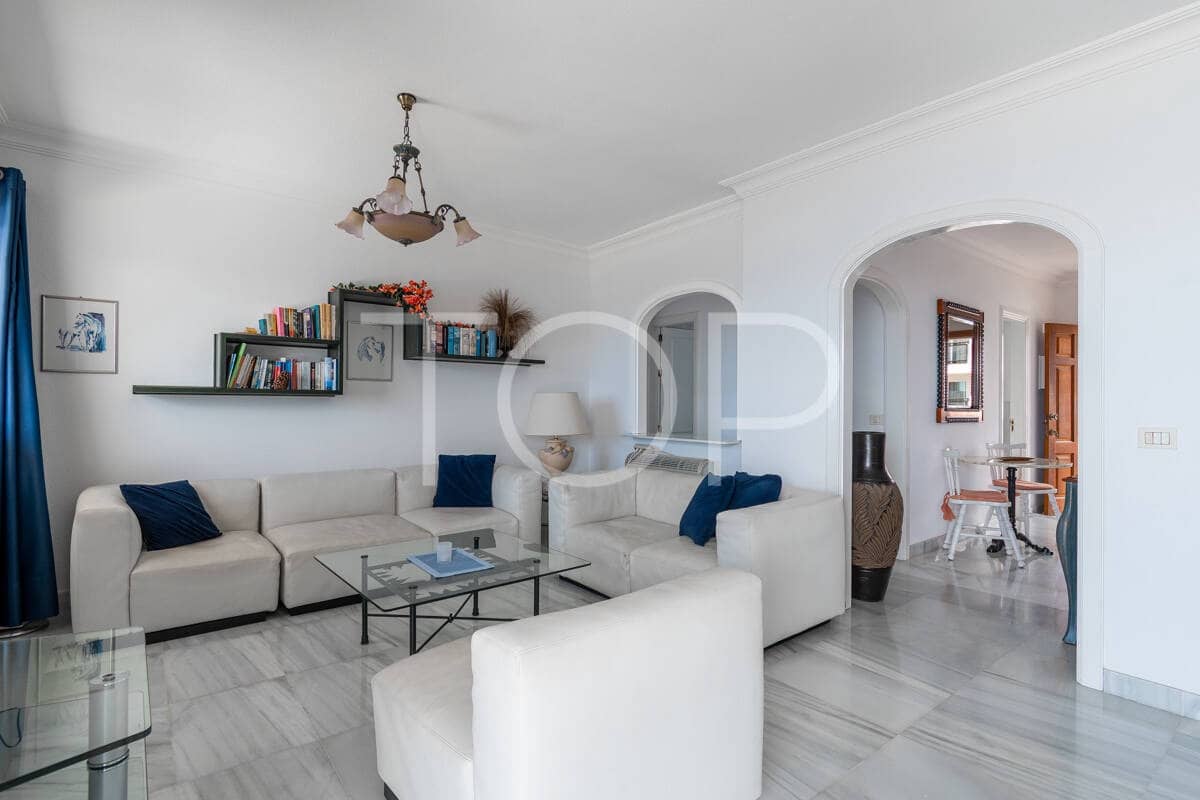 3 soverom Penthouse til salgs i Puerto Santiago med garasje - € 980 000 (Ref: 9344118)