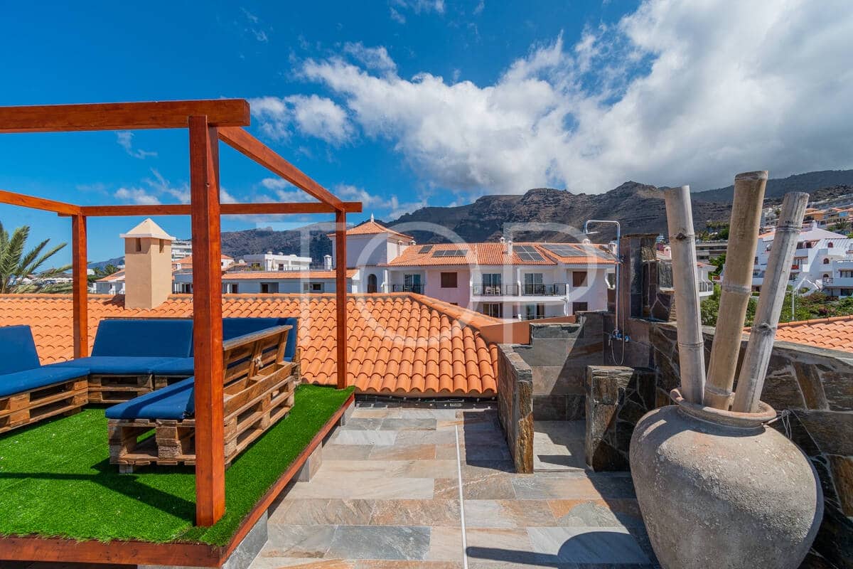 3 soverom Penthouse til salgs i Puerto Santiago med garasje - € 980 000 (Ref: 9344118)