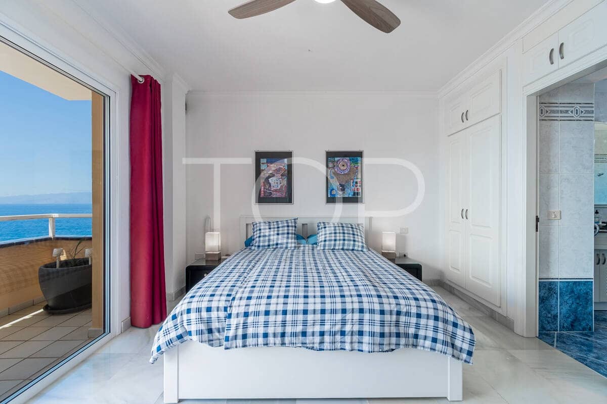 3 soverom Penthouse til salgs i Puerto Santiago med garasje - € 980 000 (Ref: 9344118)